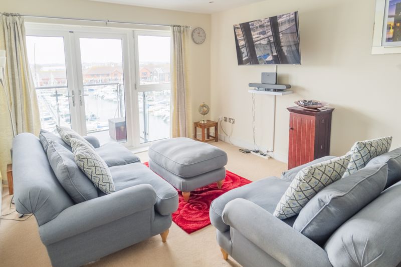 Lounge- click for photo gallery